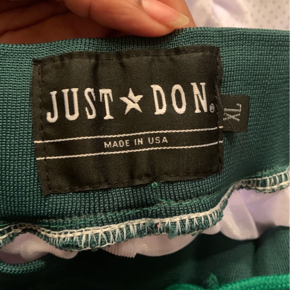 Brand New NBA Boston Celtics Embroidered Shorts - Picture 5 of 5